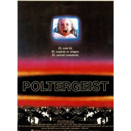 CARTE POSTALE POLTERGEIST